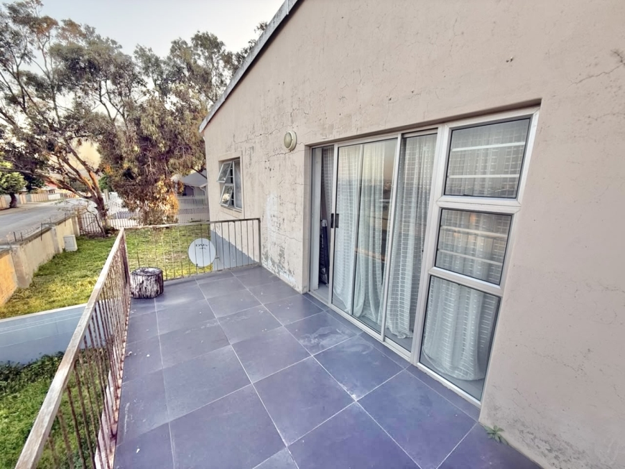 2 Bedroom Property for Sale in Algoa Park Eastern Cape